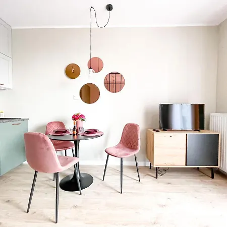 Apartament Superapart Omulewska - Parking, Wi-fi Warszawa