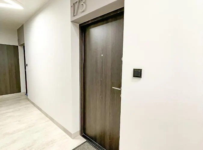 Apartman Superapart Omulewska - Parking, Wi-fi Varsó